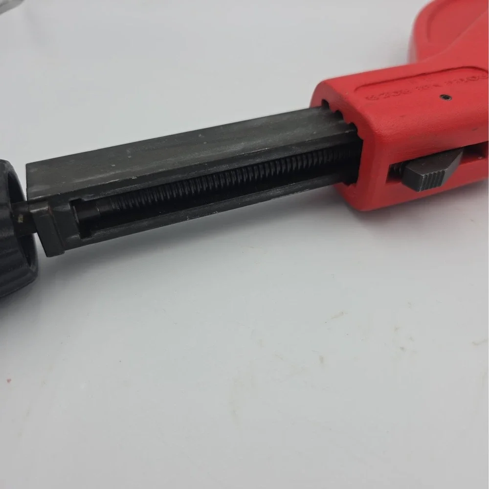 Rothenberger 70033 Plastic Pipe Cutter Automatic ,110-168mm TC 168 PL (4-6 5/8
